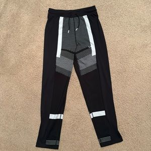 Nike black and white dri fit pro leggings